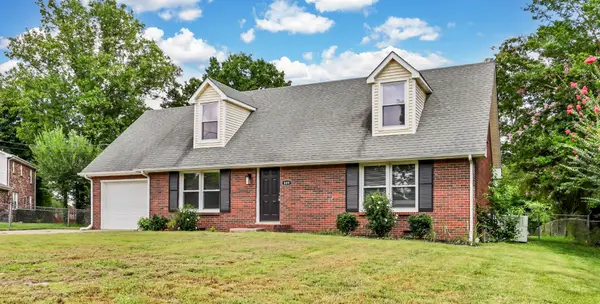 809 Margret Dr, Clarksville, TN 37042