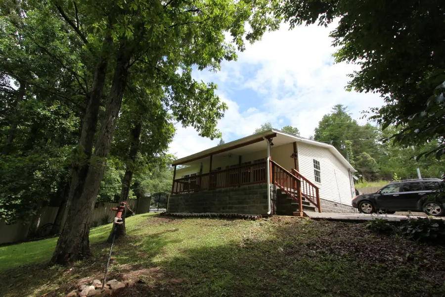 1150 Tranquility Hills Way, Cosby, TN 37722 - #3