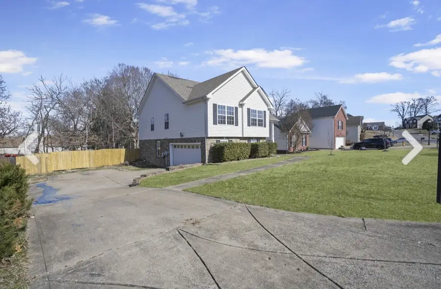 3139 Holly Pt, Clarksville, TN 37043 - #3