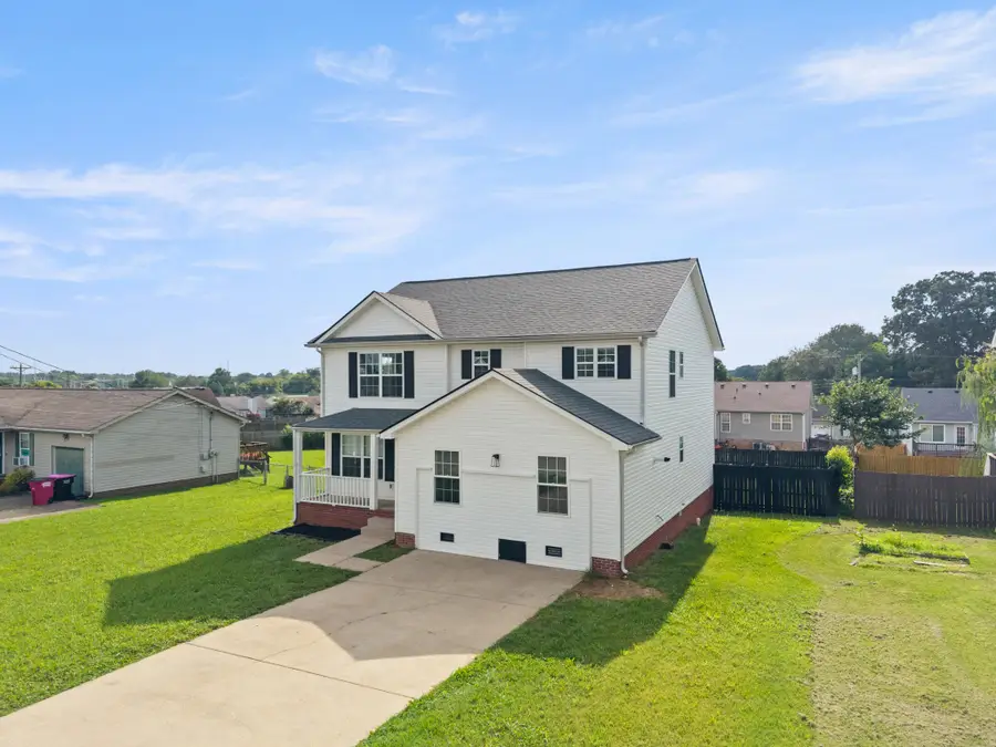 3390 Bradfield Dr, Clarksville, TN 37042 - #2