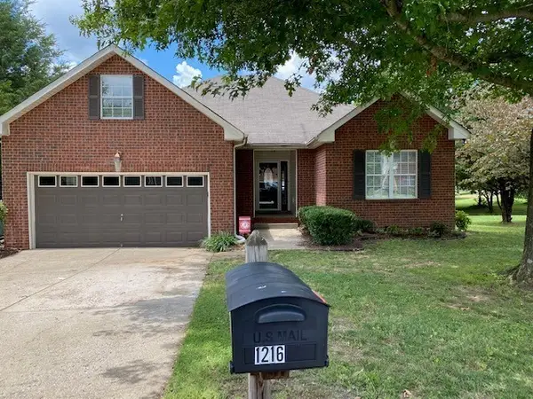 1216 Kristopher Dr, Lebanon, TN 37087