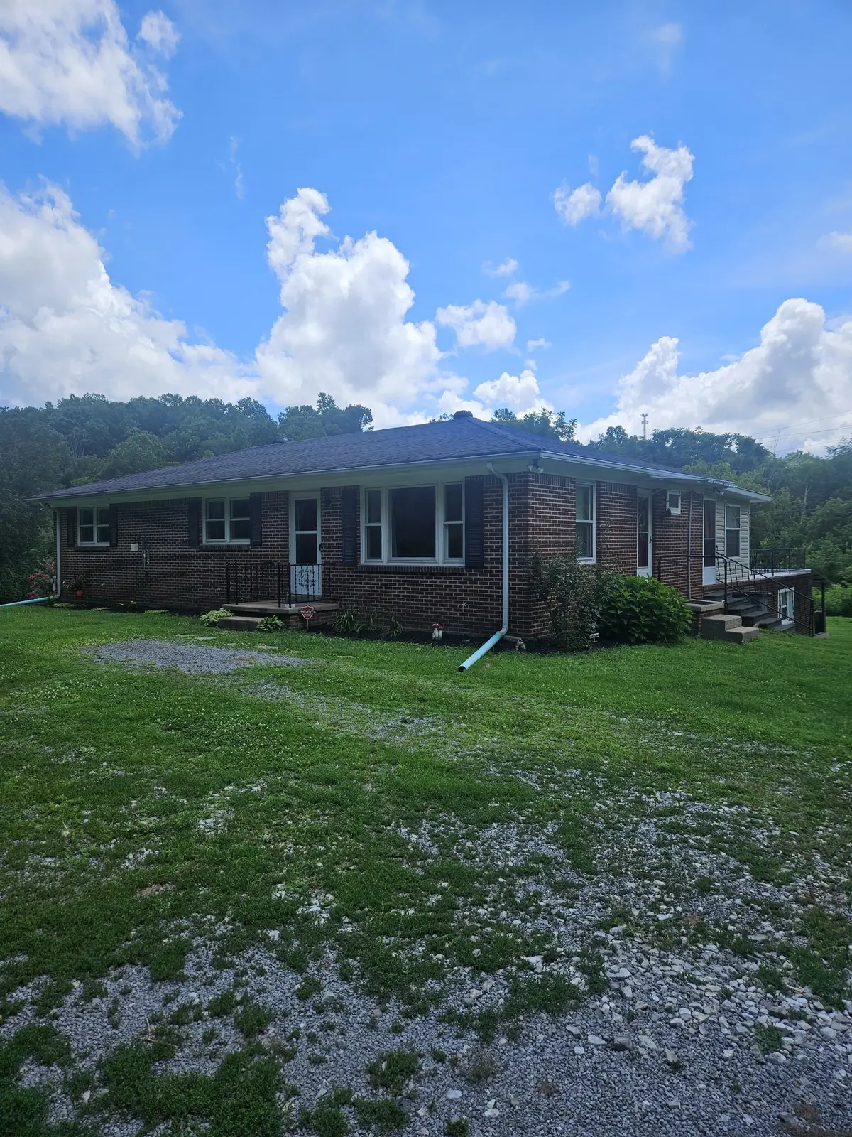 1490 S Long Creek Rd, Lafayette, TN 37083 - #1