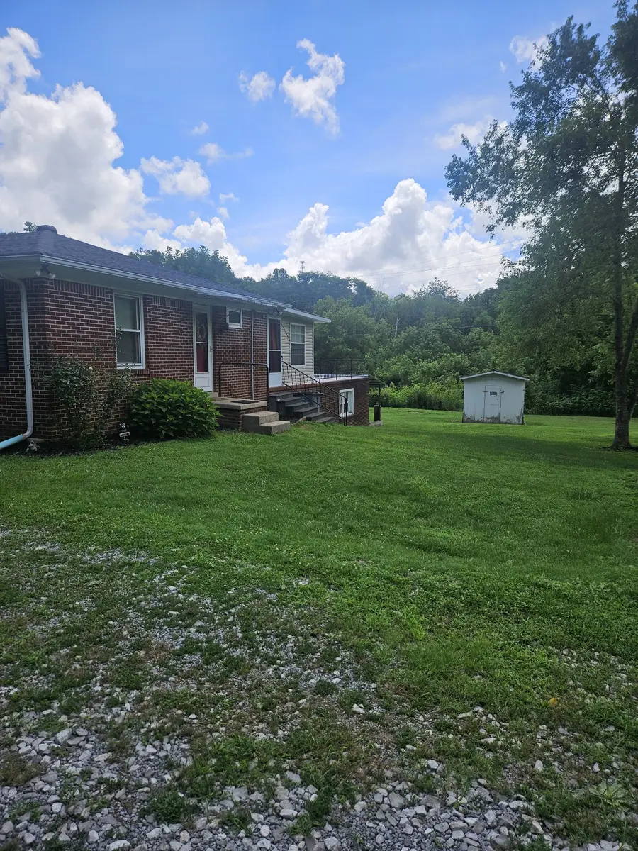 1490 S Long Creek Rd, Lafayette, TN 37083 - #2