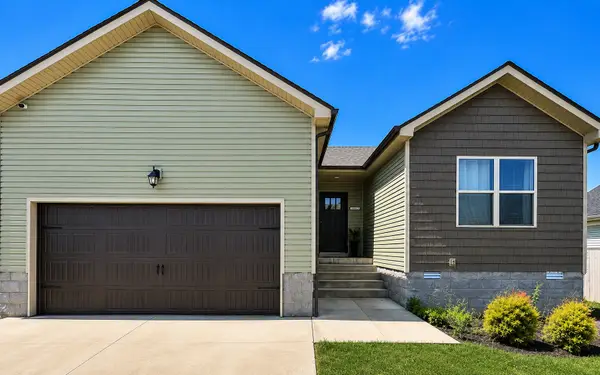 3047 Core Dr, Clarksville, TN 37040