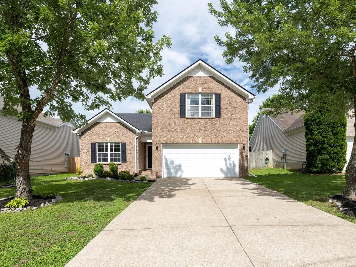2132 Deer Valley Dr, Spring Hill, TN 37174 - #1