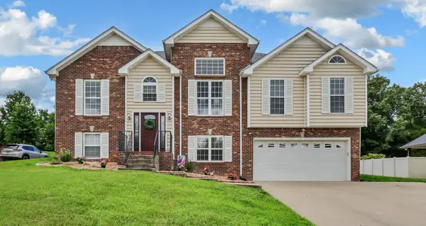 1582 Rembrandt Dr, Clarksville, TN 37040