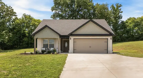 4740 Morrow Rd, Woodlawn, TN 37191