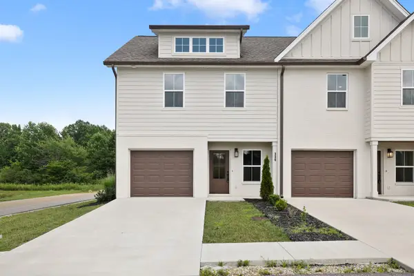 336 Legends Cir, Baxter, TN 38544