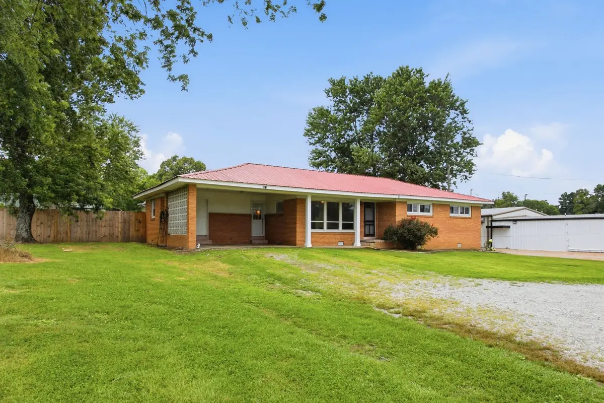 2371 Highway 43 S, Leoma, TN 38468 - #1