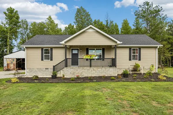 3135 Oak Grove Rd, Goodspring, TN 38460