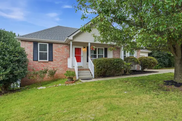 1029 Saddlestone Dr, Hermitage, TN 37076