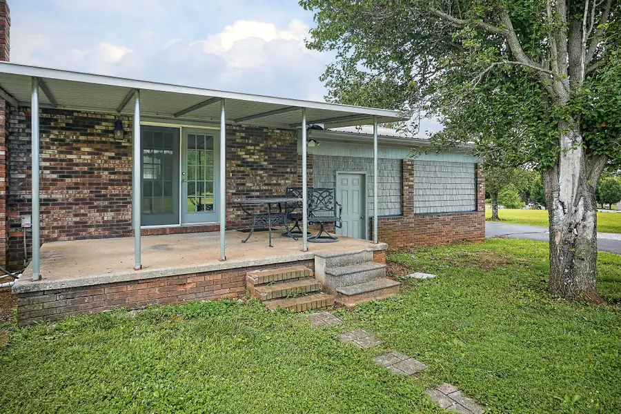960 Country Club Rd, Sparta, TN 38583 - #2