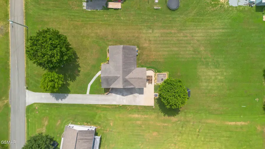 512 Oxford Road, Jefferson City, TN 37760 - #3