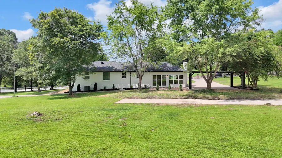 2501 Woodberry Dr, Nashville, TN 37214 - #2