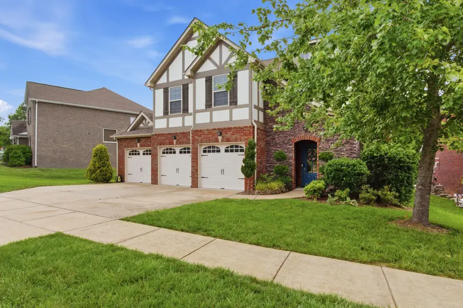 2214 Chaucer Park Ln, Thompsons Station, TN 37179 - #3