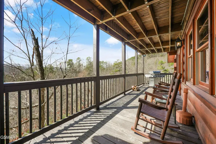 1960 E Mountain Way, Sevierville, TN 37876 - #2