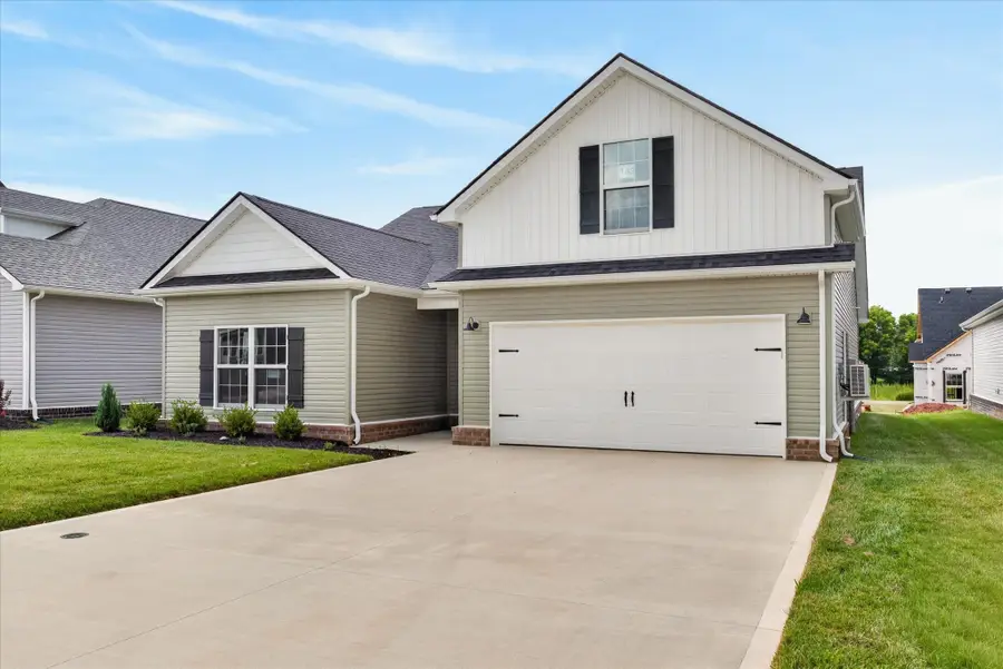 2692 Brewster Dr, Clarksville, TN 37042 - #2