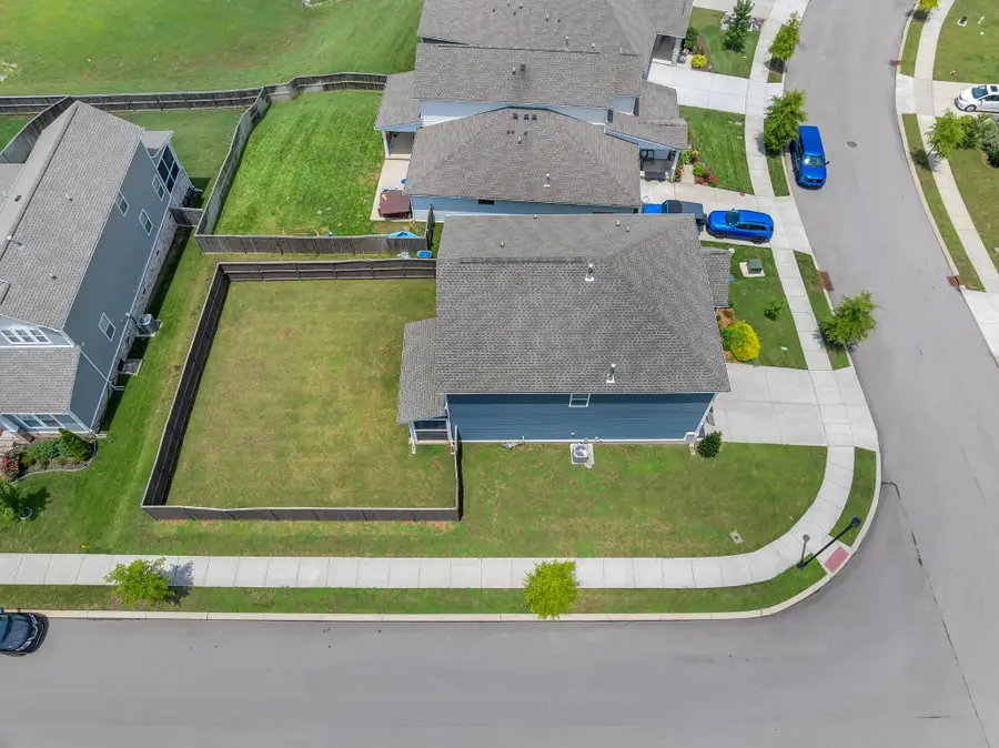 1001 Ewell Farm Cir, Spring Hill, TN 37174 - #2