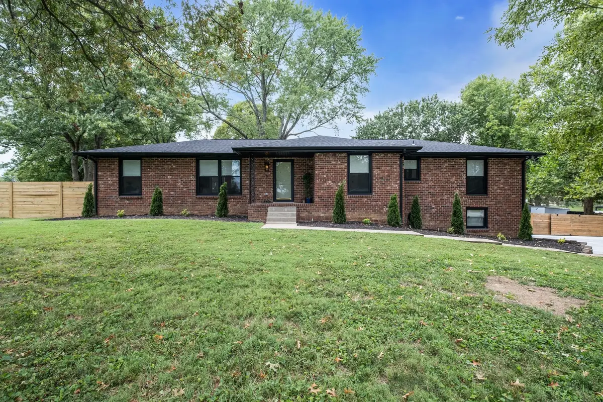 220 Rising Sun Ln, Old Hickory, TN 37138 - #1