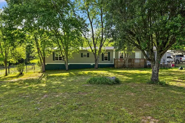 521 Hiwassee Rd, Lebanon, TN 37087