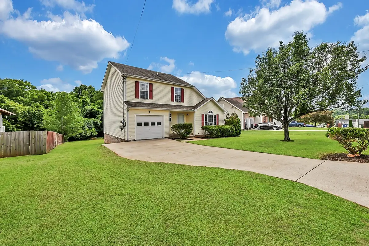 1445 Buchanon Dr, Clarksville, TN 37042 - #1