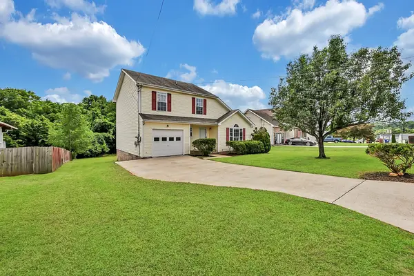 1445 Buchanon Dr, Clarksville, TN 37042