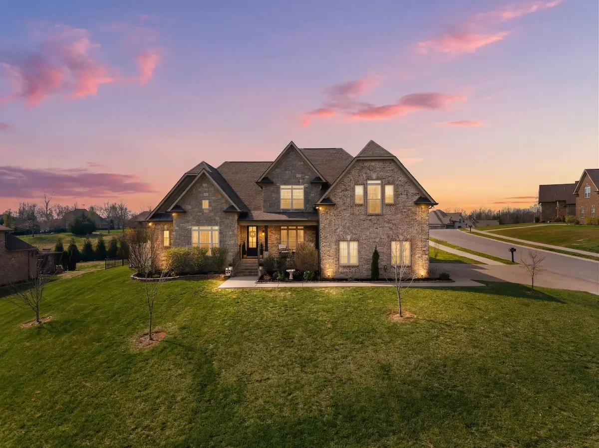 2726 Cherrydale Dr, Lebanon, TN 37087 - #1