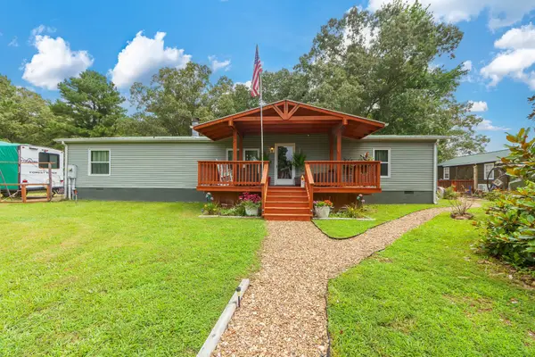 530 Douglas Ln, Camden, TN 38320