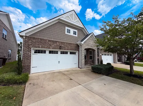 6044 Blackberry Ridge Ln, Hermitage, TN 37076