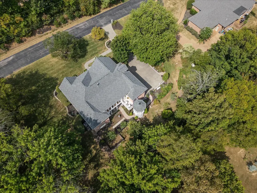 766 Peach Orchard Dr, Nashville, TN 37204 - #2