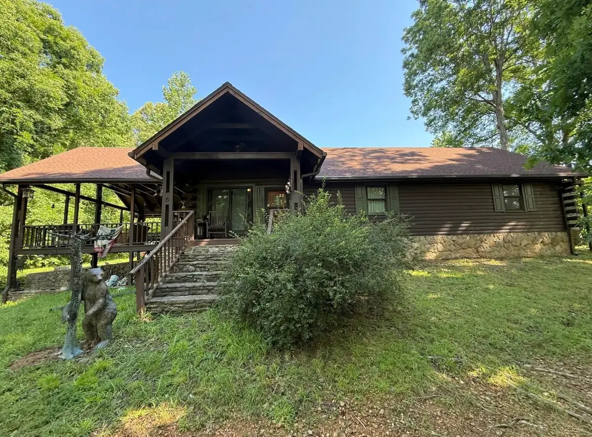 162 Tracy Rd, Hohenwald, TN 38462 - #1