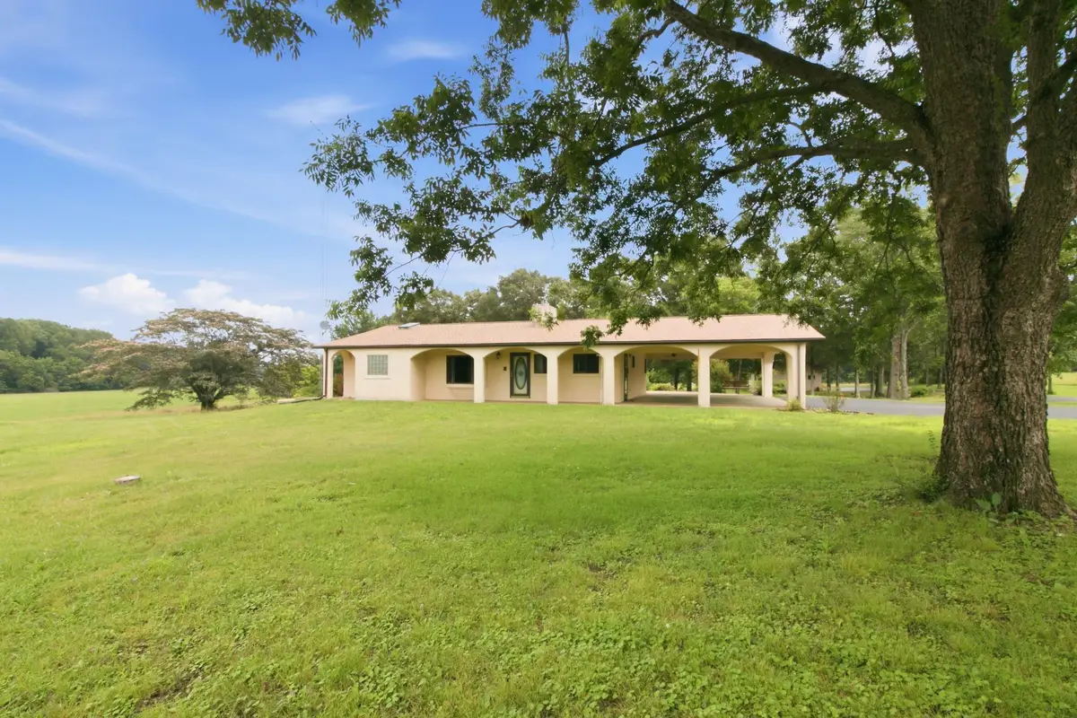 380 Mcintosh Rd, Paris, TN 38242 - #1