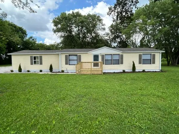 410 Franklin St, Cowan, TN 37318