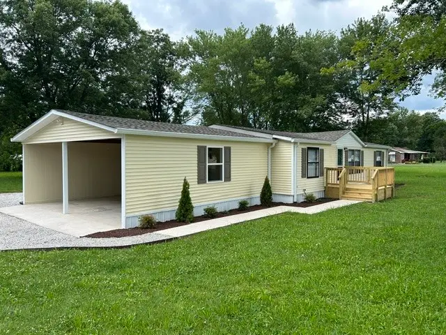 410 Franklin St, Cowan, TN 37318 - #3