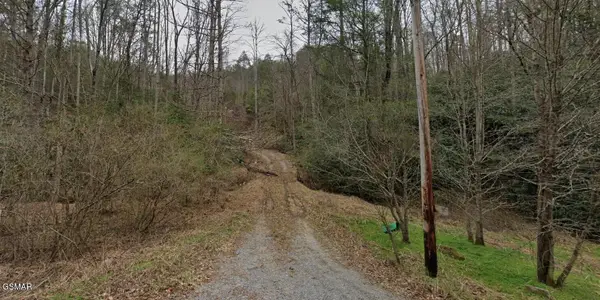 1210 Laurel Lick Road, Pigeon Forge, TN 37862