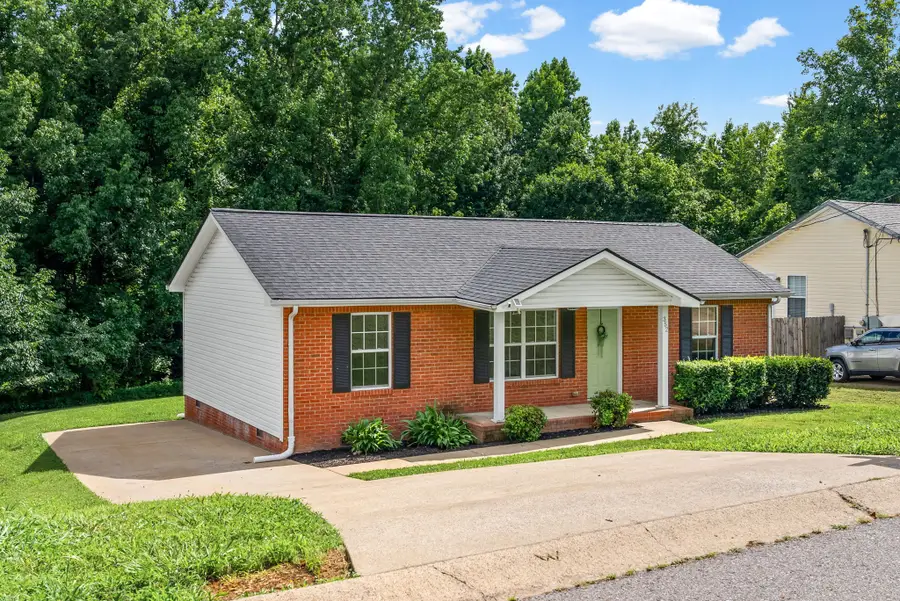 352 Donna Dr, Clarksville, TN 37042 - #3