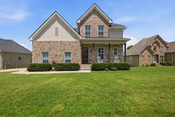 352 Ironwood Cir, Gallatin, TN 37066