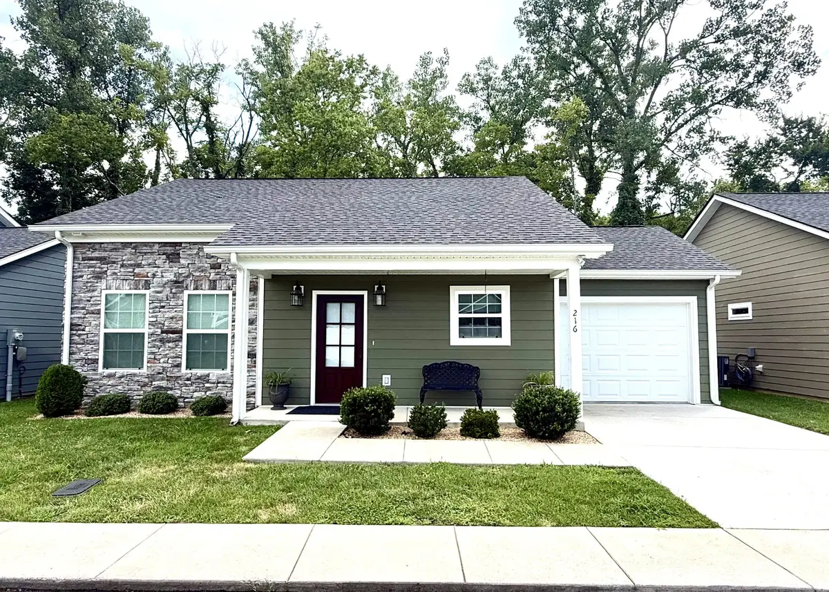 216 Nichols Dr, Woodbury, TN 37190 - #1