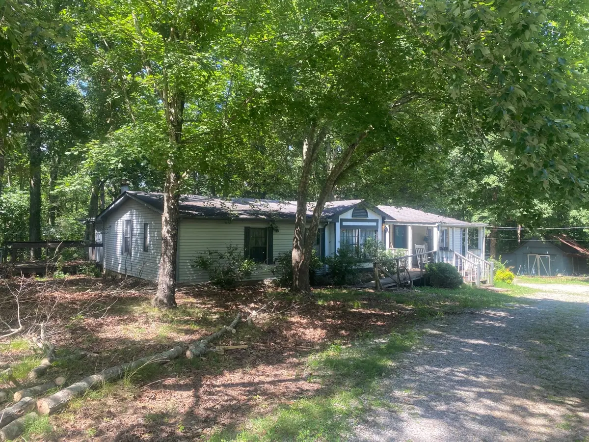 6183 Parker Rd, Lyles, TN 37098 - #1