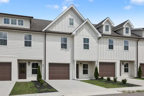 338 Legends Cir, Baxter, TN 38544