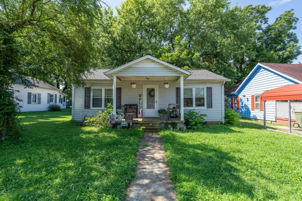315 Debus St, Lawrenceburg, TN 38464 - #1
