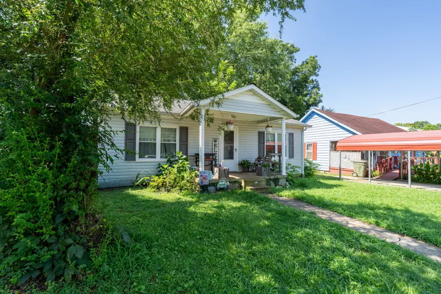 315 Debus St, Lawrenceburg, TN 38464 - #3