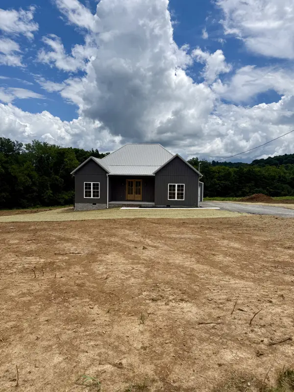200 Dement Road, Normandy, TN 37360