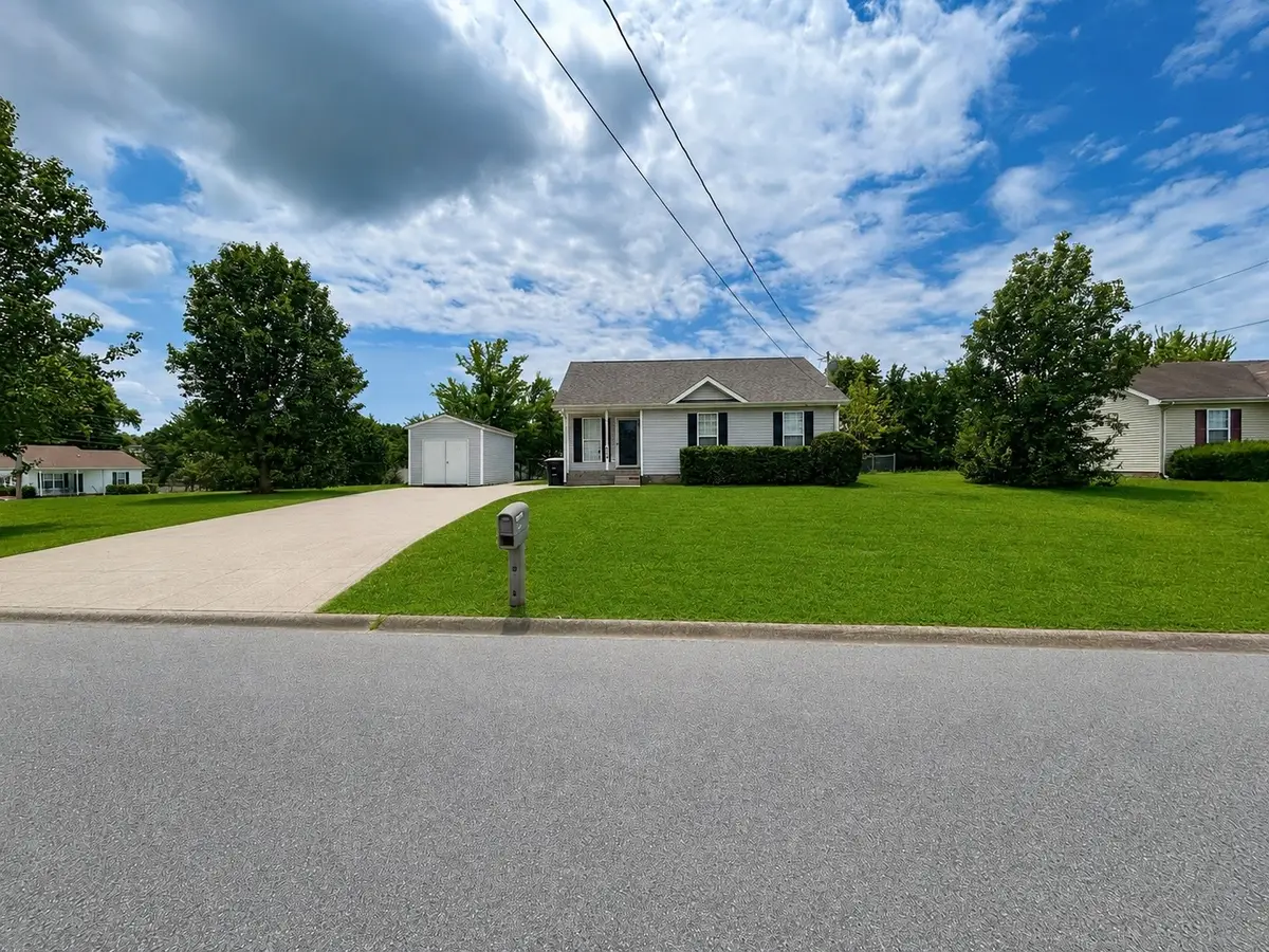 954 Winesap Rd, Clarksville, TN 37040 - #1