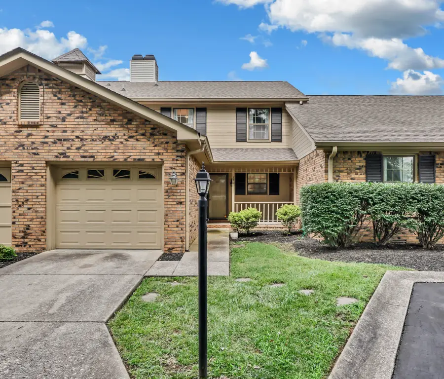 320 Kingswood Ct, Clarksville, TN 37043 - #2