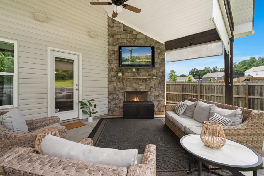 12185 Woodhollow Ln, Knoxville, TN 37932 - #2