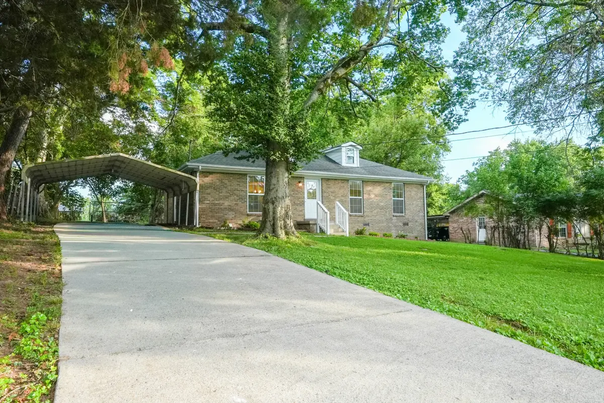 421 Malvin St, Gallatin, TN 37066 - #1