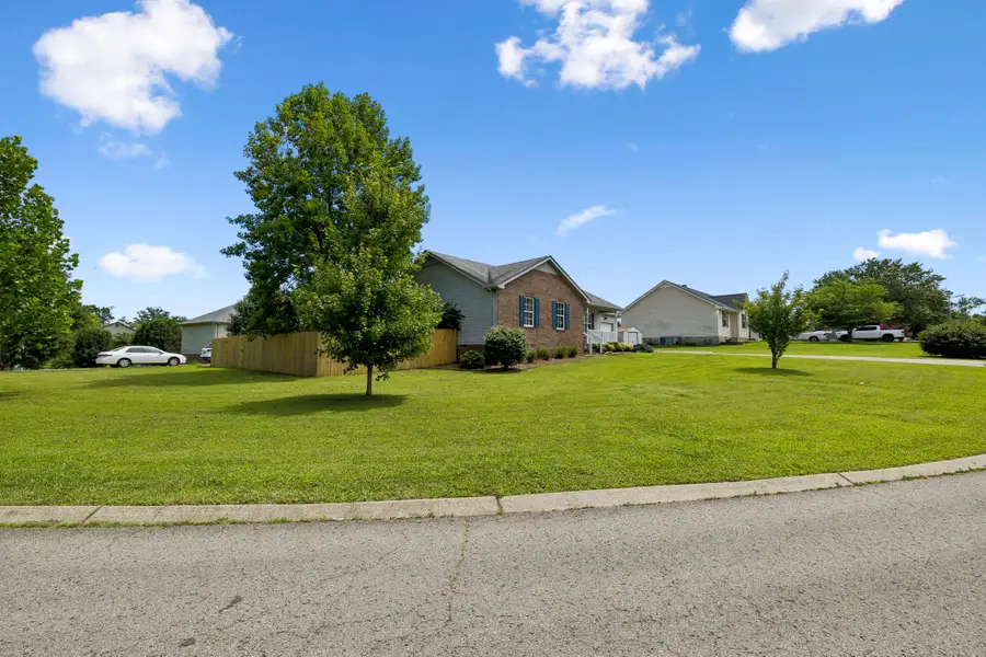 2029 Patricia Dr, Greenbrier, TN 37073 - #3
