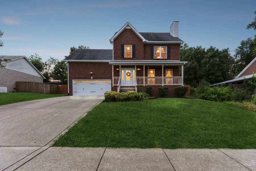 107 Camden Ct N, Hendersonville, TN 37075 - #2