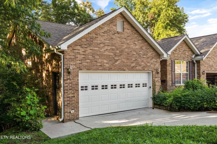 3254 Mountain Spring Way, Knoxville, TN 37917 - #3